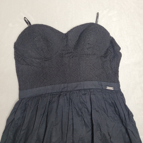 Strapless black dress - Picture 2 of 4